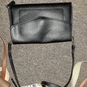 ⭐Make me an offer!⭐Vera Bradley Wallet/Crossbody